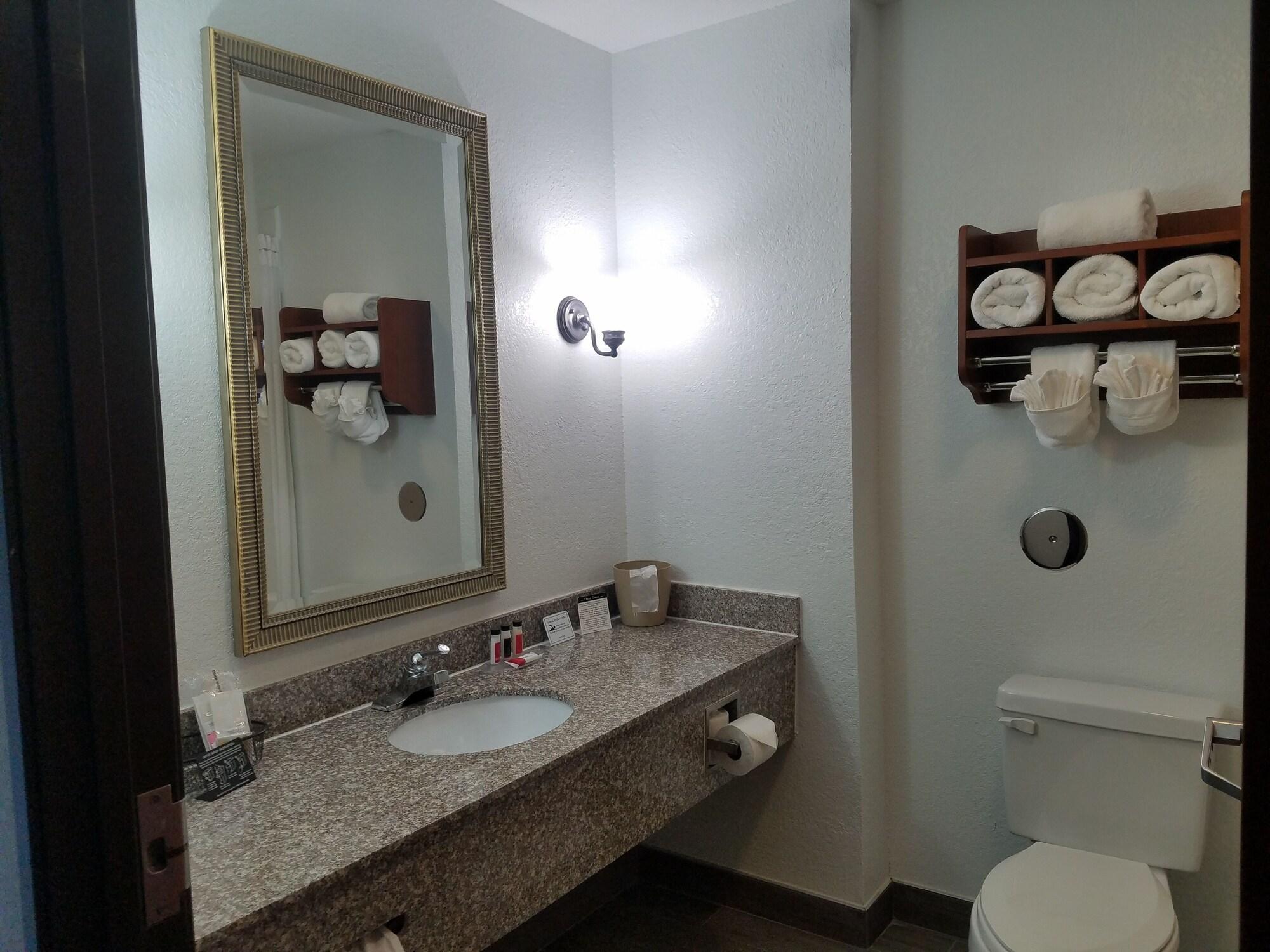 Comfort Inn & Suites Gatesville Near Fort Cavazos Ngoại thất bức ảnh