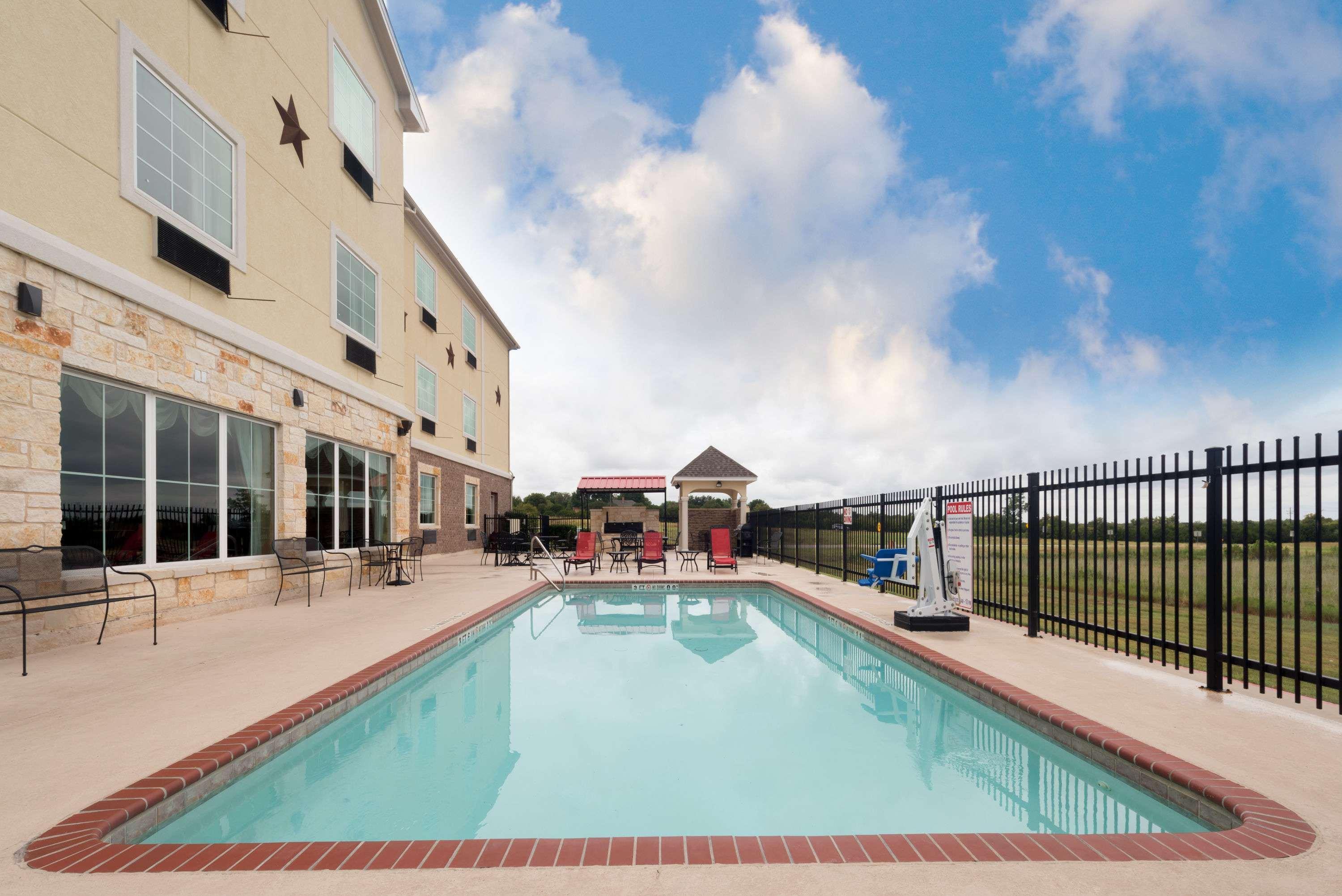 Comfort Inn & Suites Gatesville Near Fort Cavazos Ngoại thất bức ảnh