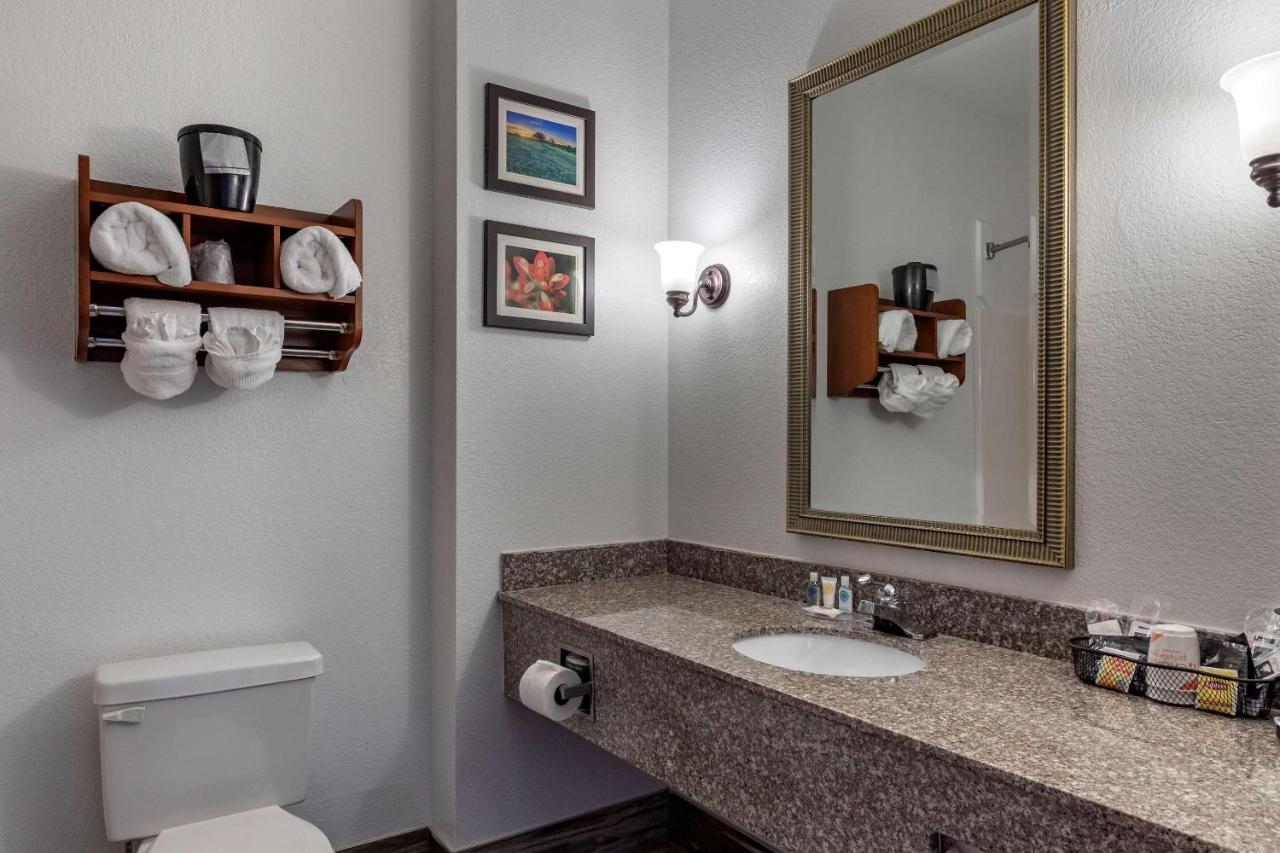Comfort Inn & Suites Gatesville Near Fort Cavazos Ngoại thất bức ảnh