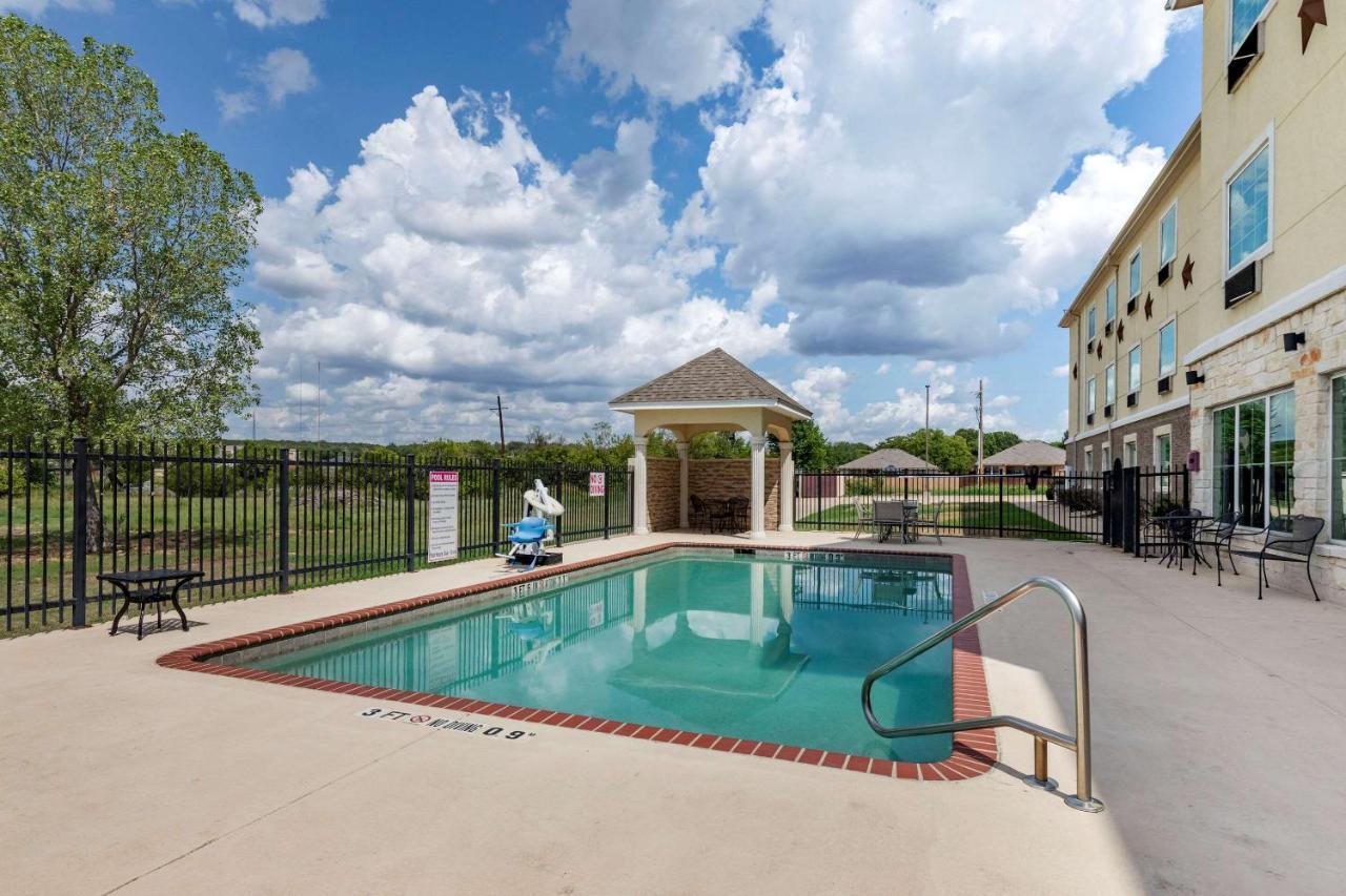 Comfort Inn & Suites Gatesville Near Fort Cavazos Ngoại thất bức ảnh